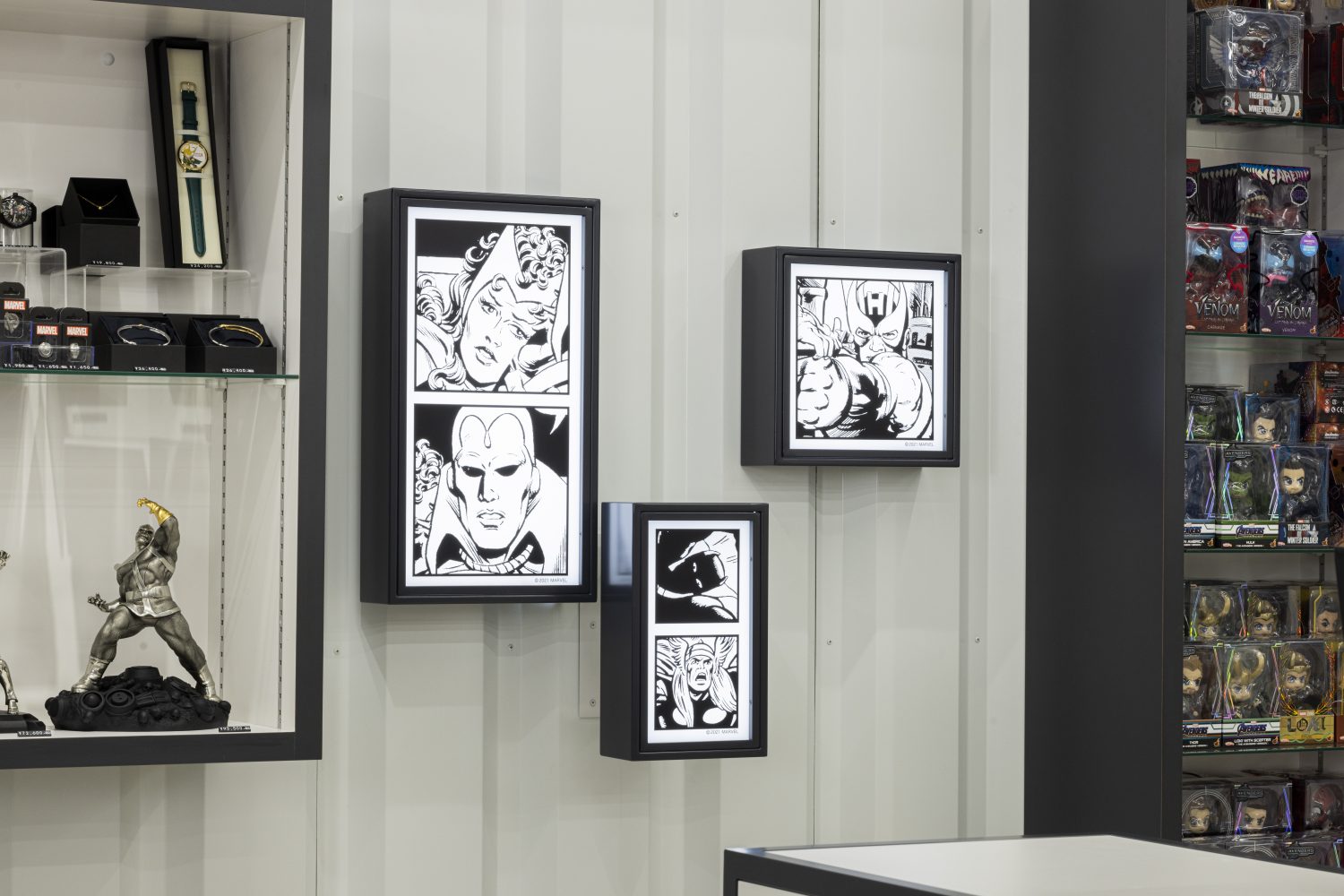 MARVEL STORE by SMALL PLANET