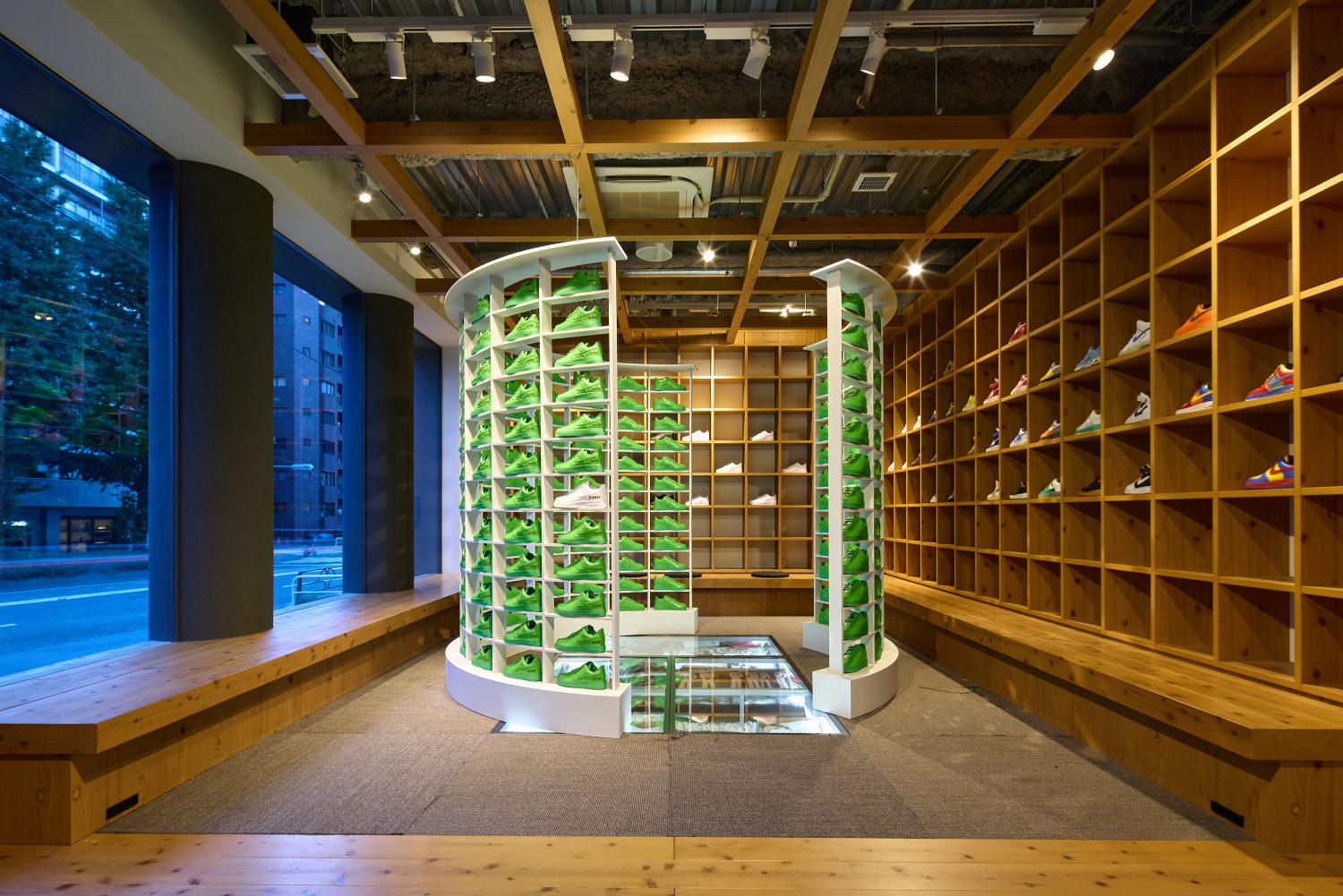 Air Force 1 Gallery by atmos Sendagaya